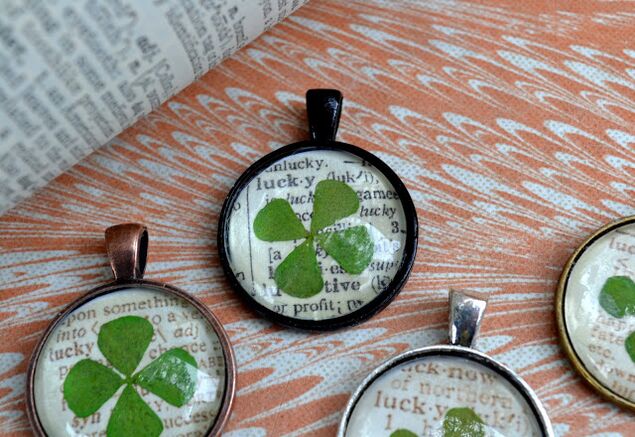 Talisman in the shape of a four-leaf clover to attract good luck and money. 