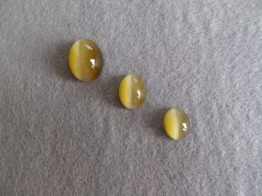good luck charm - cat's eye